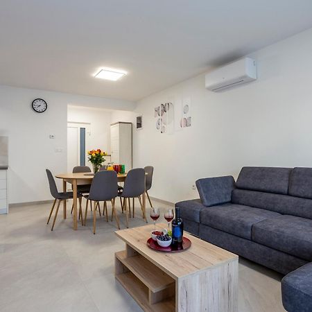 City Apartments Silver 普拉 外观 照片