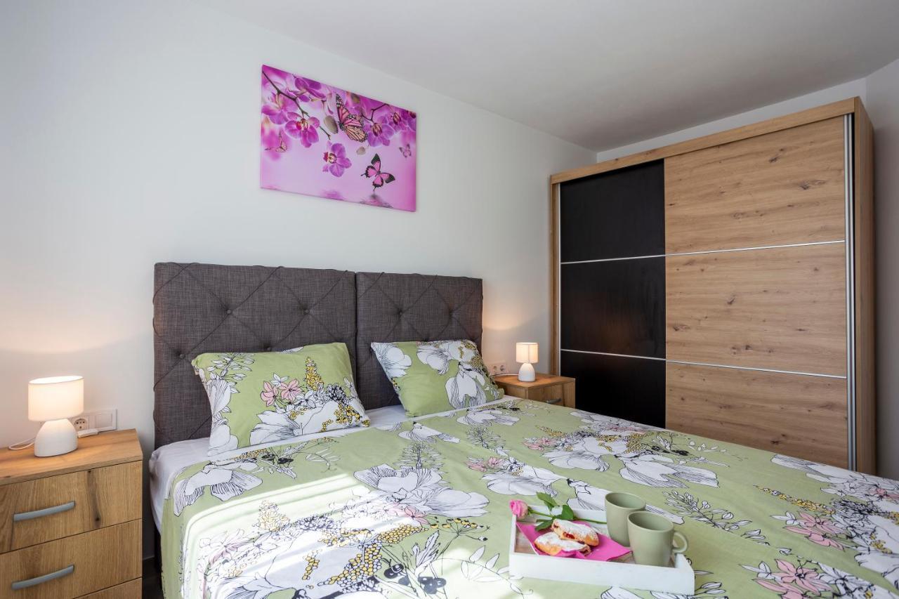 City Apartments Silver 普拉 外观 照片