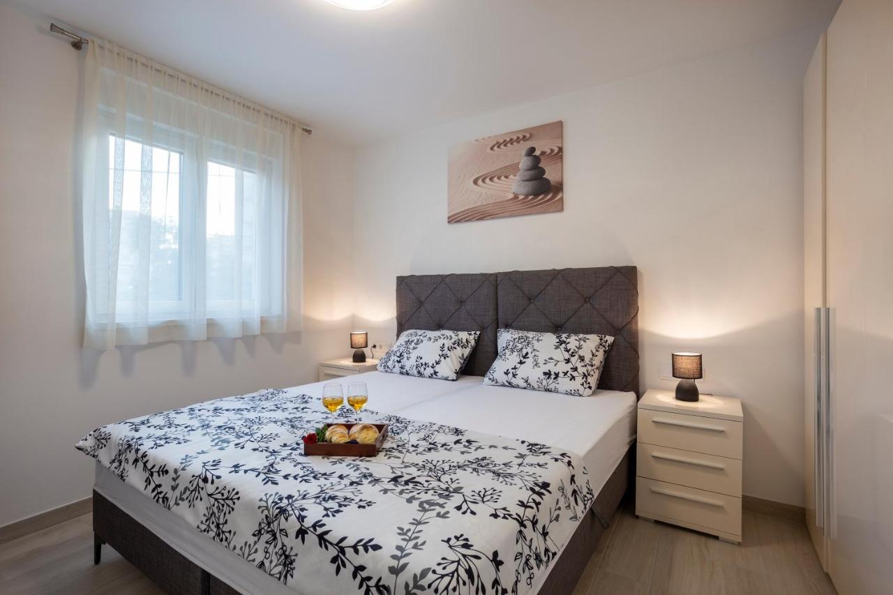 City Apartments Silver 普拉 外观 照片